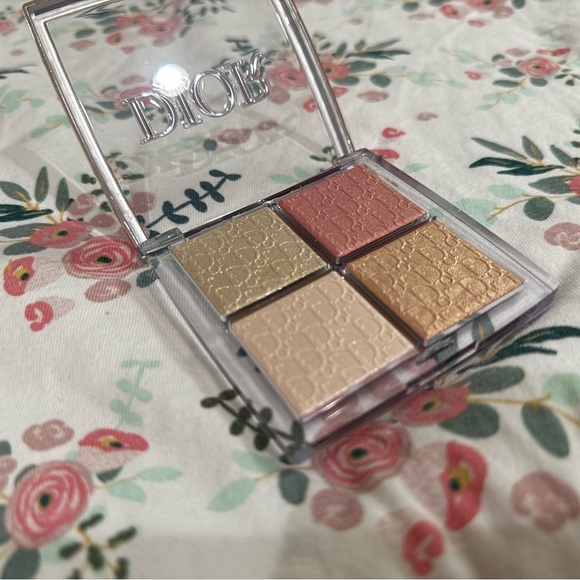DIOR BACKSTAGE GLOW FACE PALETTE - 004 ROSE GOLD Limited Edition - Picture 7 of 12